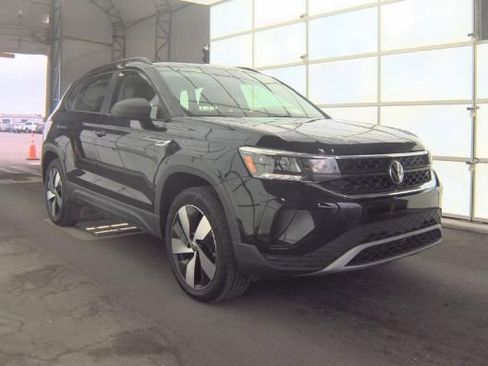 Used 2024 Volkswagen Taos S image 2