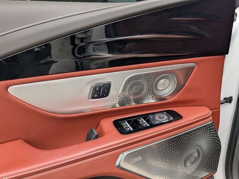 Used 2024 Lincoln Nautilus Black Label image 11