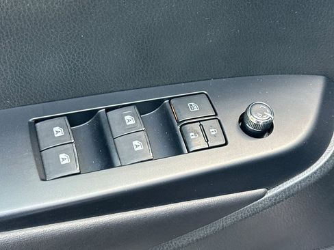 Used 2017 Toyota Highlander Limited Platinum AWD/4WD image 13