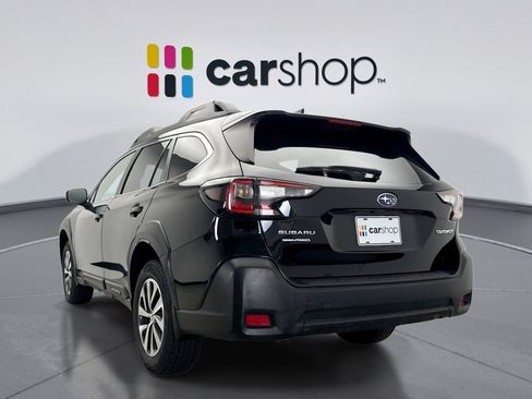 Used 2023 Subaru Outback Premium AWD/4WD image 3