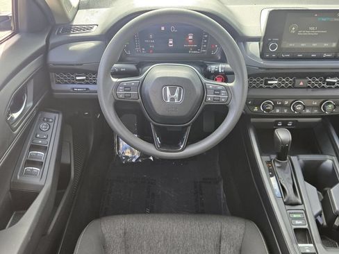 Certified 2025 Honda Accord SE image 13