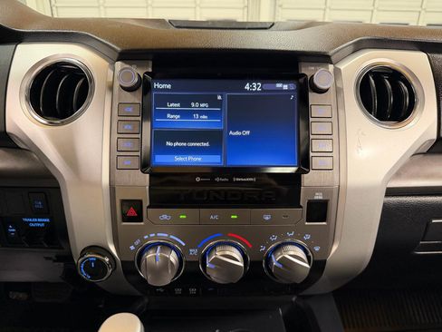 Used 2021 Toyota Tundra SR5 w/ SR5 Leather Package image 18