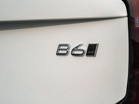 New 2026 Volvo XC90 B6 Plus w/ Protection Package Premier image 8