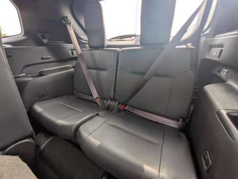 Used 2024 Mitsubishi Outlander SE FWD image 9