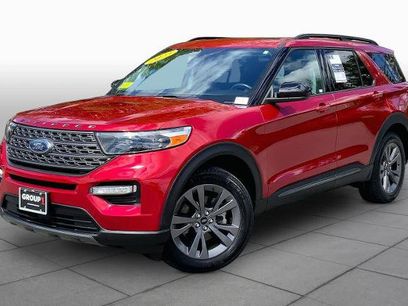 Certified 2023 Ford Explorer XLT w/ Equipment Group 202A
