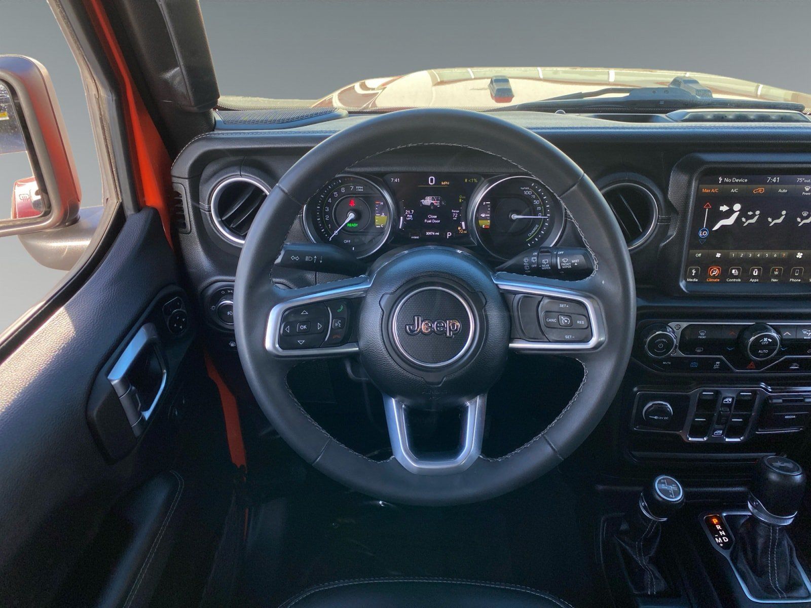 Used 2023 Jeep Wrangler Unlimited Sahara AWD/4WD image 12