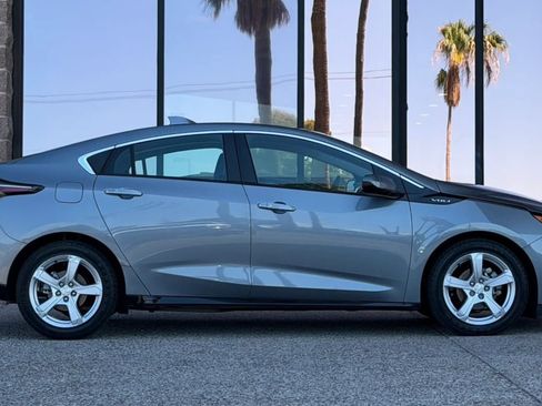 Used 2019 Chevrolet Volt LT w/ Power Convenience Package FWD image 15