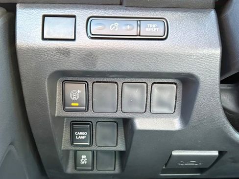Used 2026 Nissan Frontier SV w/ All-Weather Content Package AWD/4WD image 20