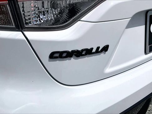 Used 2026 Toyota Corolla SE FWD image 30