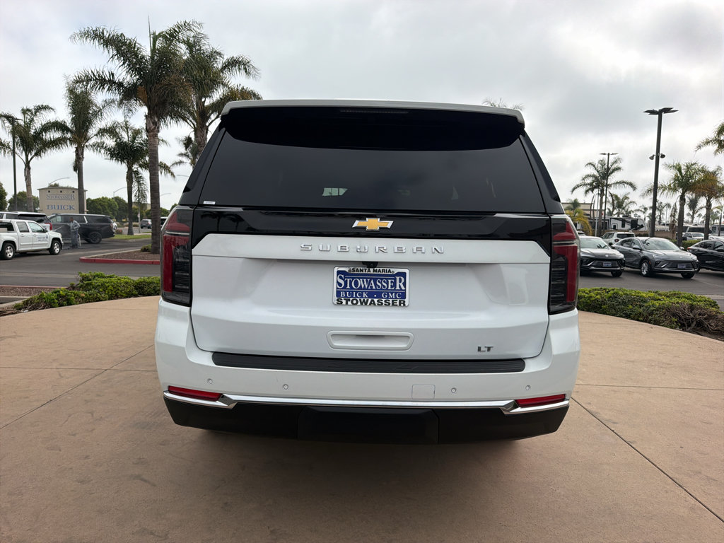Used 2025 Chevrolet Suburban LT AWD/4WD image 6