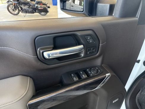 Used 2021 Chevrolet Silverado 2500 LTZ w/ LTZ Premium Package AWD/4WD image 11