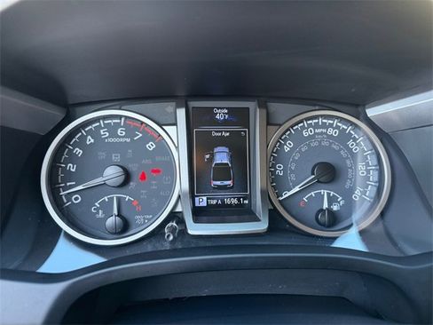 Used 2023 Toyota Tacoma Trail Edition image 28