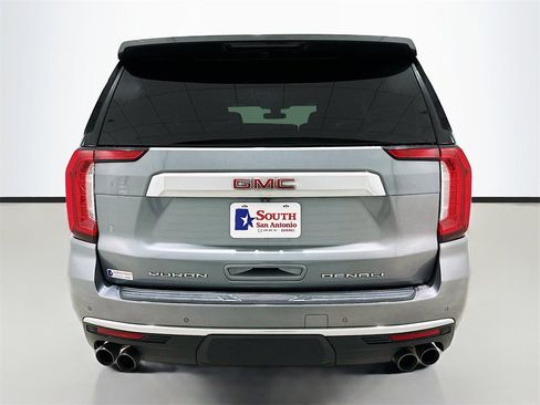 Used 2022 GMC Yukon Denali image 6