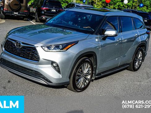 Used 2021 Toyota Highlander Platinum AWD/4WD image 15