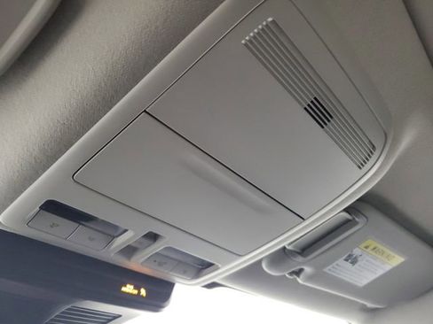 Used 2025 MAZDA CX-30 AWD 2.5 S w/ Preferred Package image 34