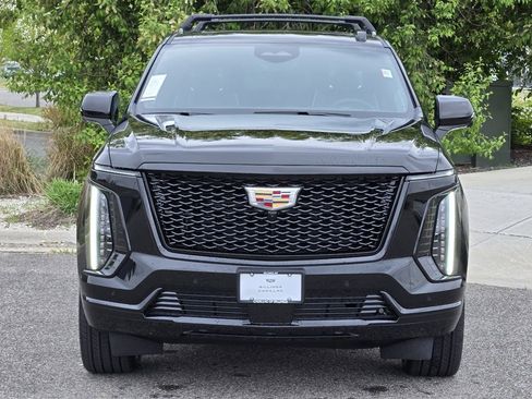 New 2026 Cadillac Escalade Platinum Sport w/ LPO, Floor Liner Package AWD/4WD image 38