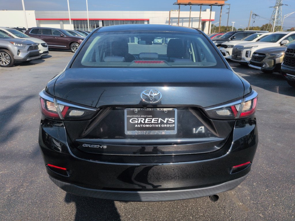Used 2017 Toyota Yaris iA FWD image 4