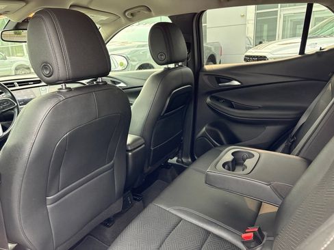 Used 2020 Buick Encore GX Essence FWD image 16