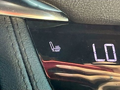Used 2020 Cadillac XT5 Sportv AWD/4WD image 21