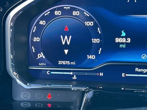 Used 2024 Chevrolet Silverado 1500 High Country w/ Technology Package image 41