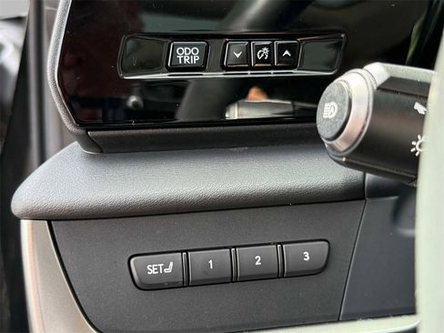 Used 2023 Lexus RZ 450e Premium image 29