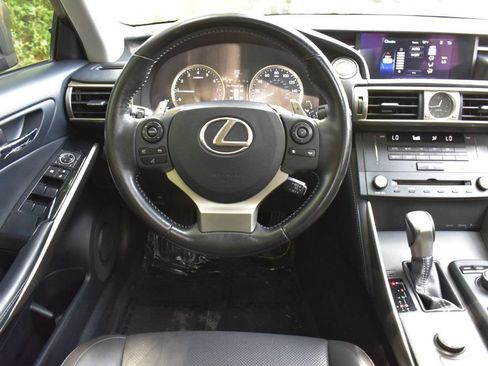 Used 2016 Lexus IS 200t RWD image 23