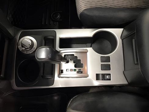 Used 2014 Toyota 4Runner SR5 AWD/4WD image 16