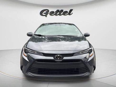 Used 2026 Toyota Corolla LE FWD image 2
