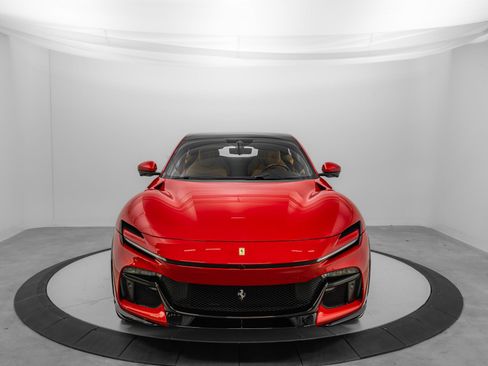 Certified 2025 Ferrari Purosangue image 8