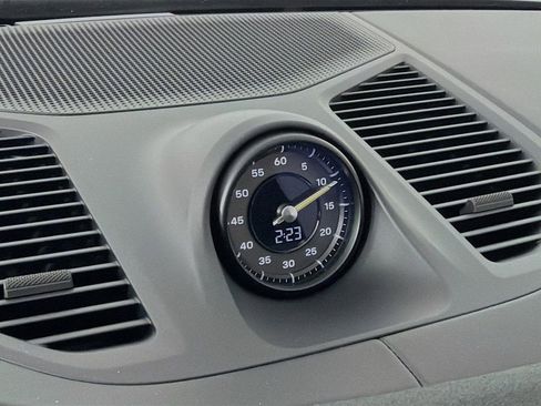 Certified 2025 Porsche Cayenne Turbo GT image 19