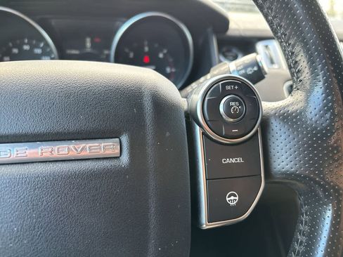 Used 2017 Land Rover Range Rover Sport SE image 11
