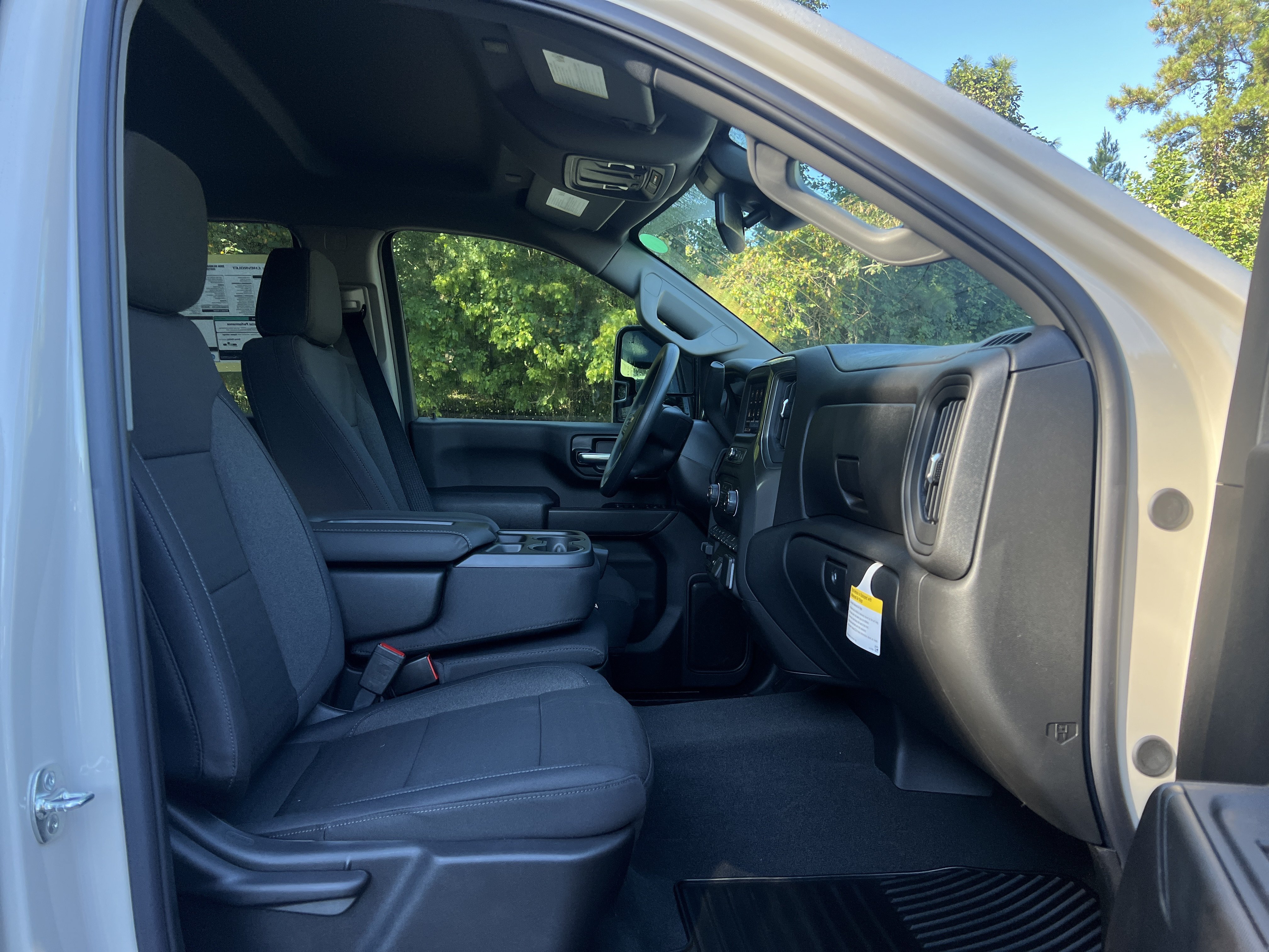 New 2026 Chevrolet Silverado 2500 Custom w/ Custom Value Package AWD/4WD image 33
