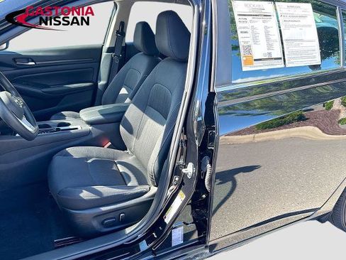 Certified 2025 Nissan Altima 2.5 SV FWD image 26