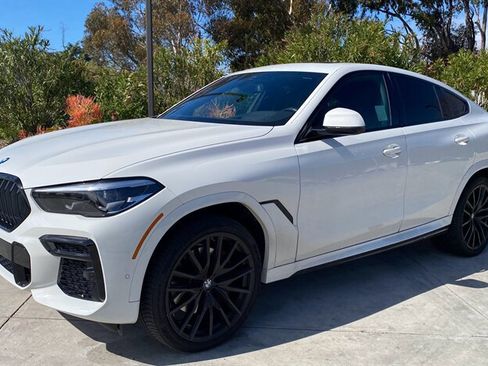 Used 2023 BMW X6 xDrive40i w/ M Sport Package image 2