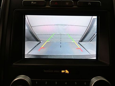 Used 2021 Ford Expedition Max Limited image 4