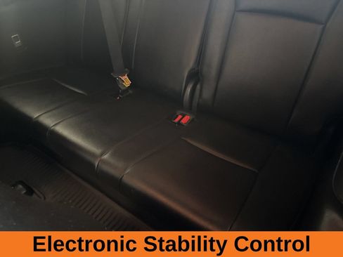 Used 2025 Toyota Highlander XLE AWD/4WD image 29