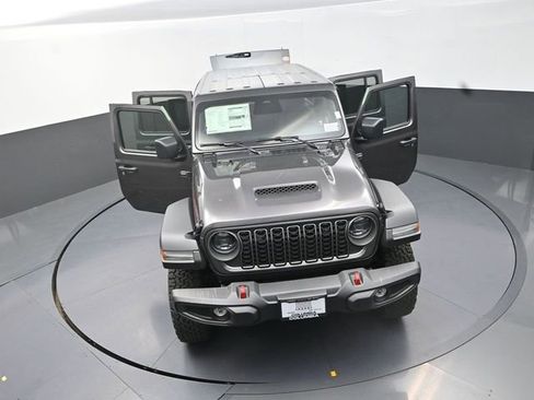 New 2026 Jeep Wrangler Unlimited Rubicon AWD/4WD image 29