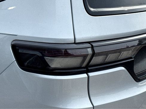 New 2026 Jeep Grand Wagoneer Limited image 6