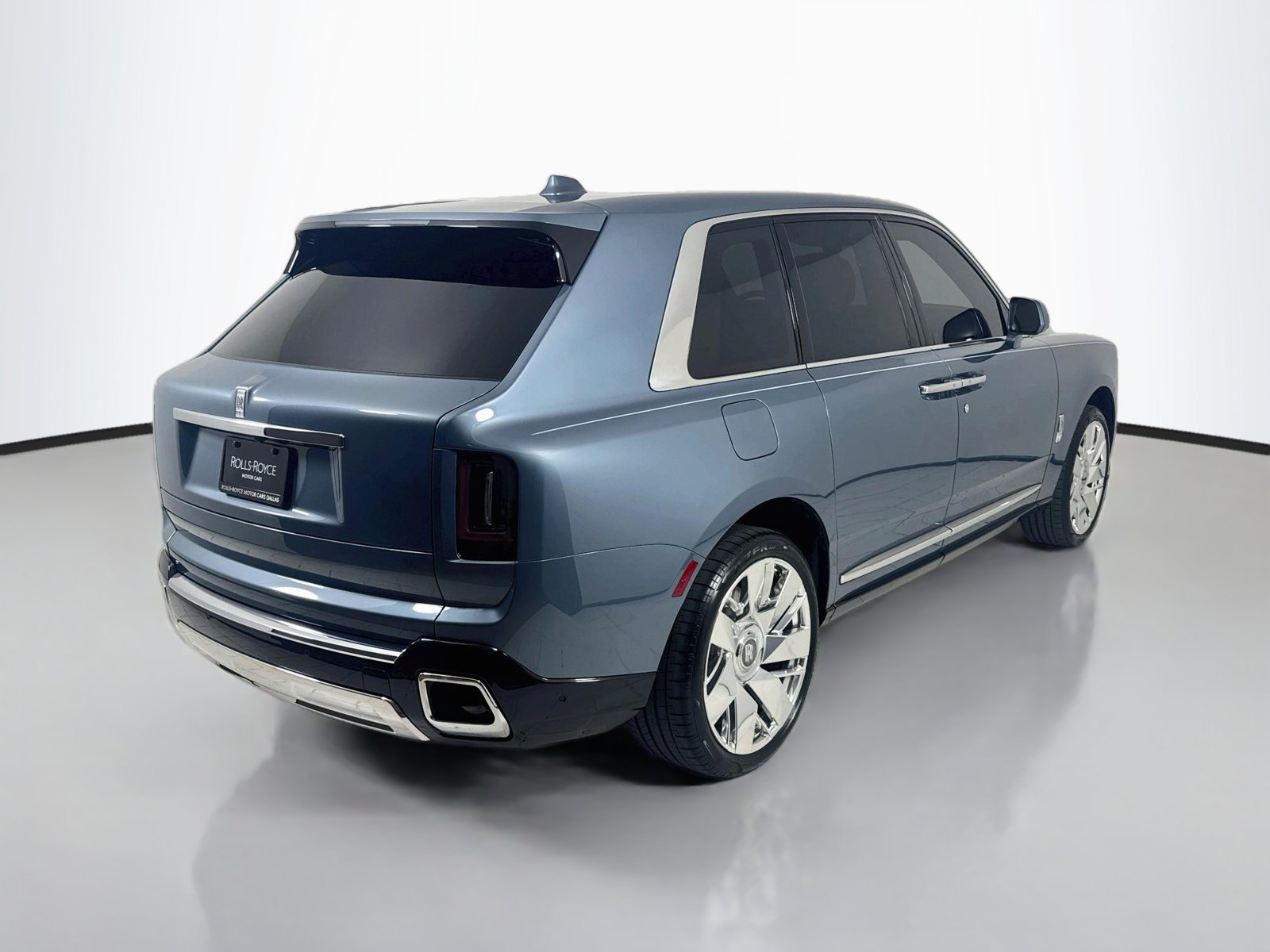 Certified 2026 Rolls-Royce Cullinan AWD/4WD image 9