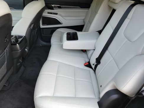 Used 2023 Kia Telluride EX FWD image 14