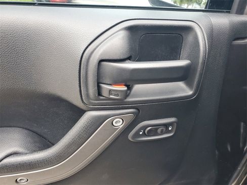 Used 2017 Jeep Wrangler Unlimited Sport w/ Quick Order Package 24S image 17