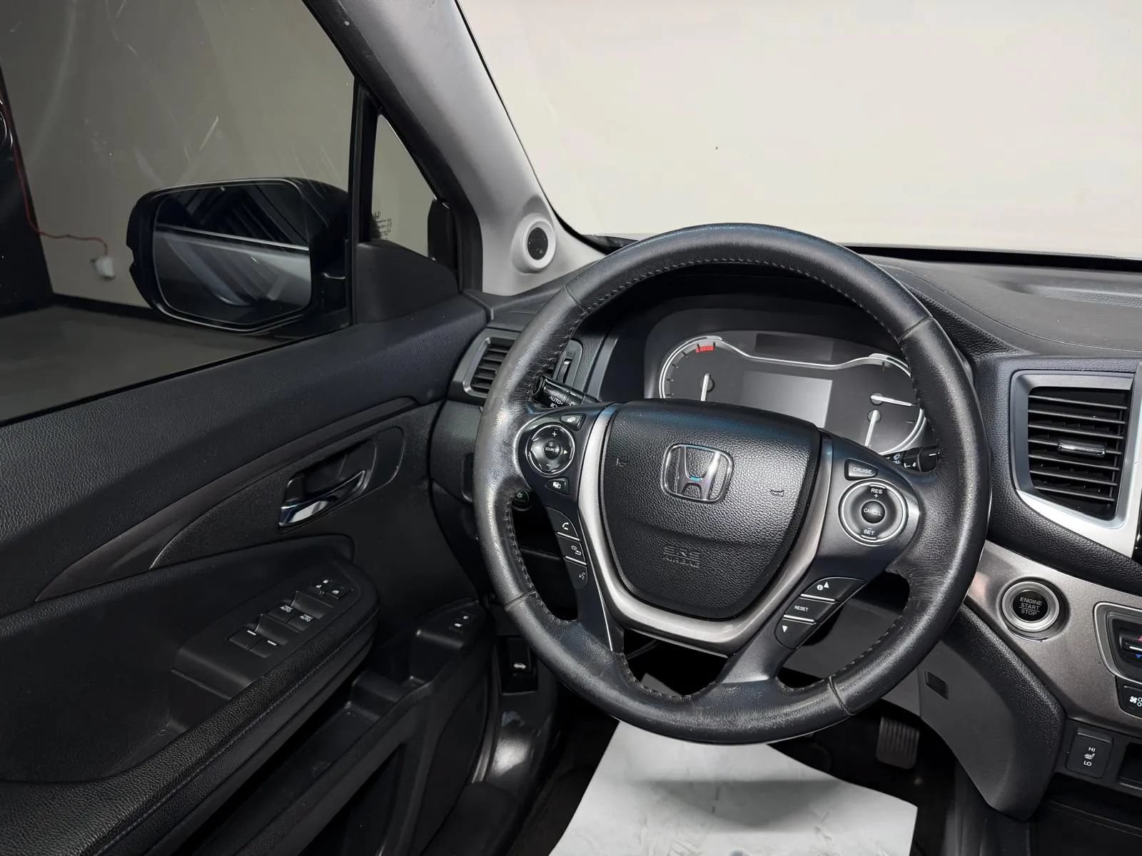 Used 2017 Honda Pilot EX-L image 25