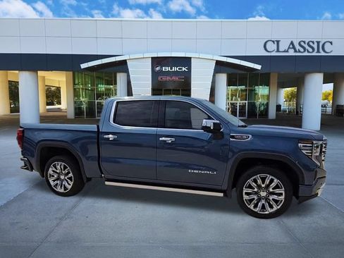Used 2025 GMC Sierra 1500 Denali w/ Denali Reserve Package AWD/4WD image 9