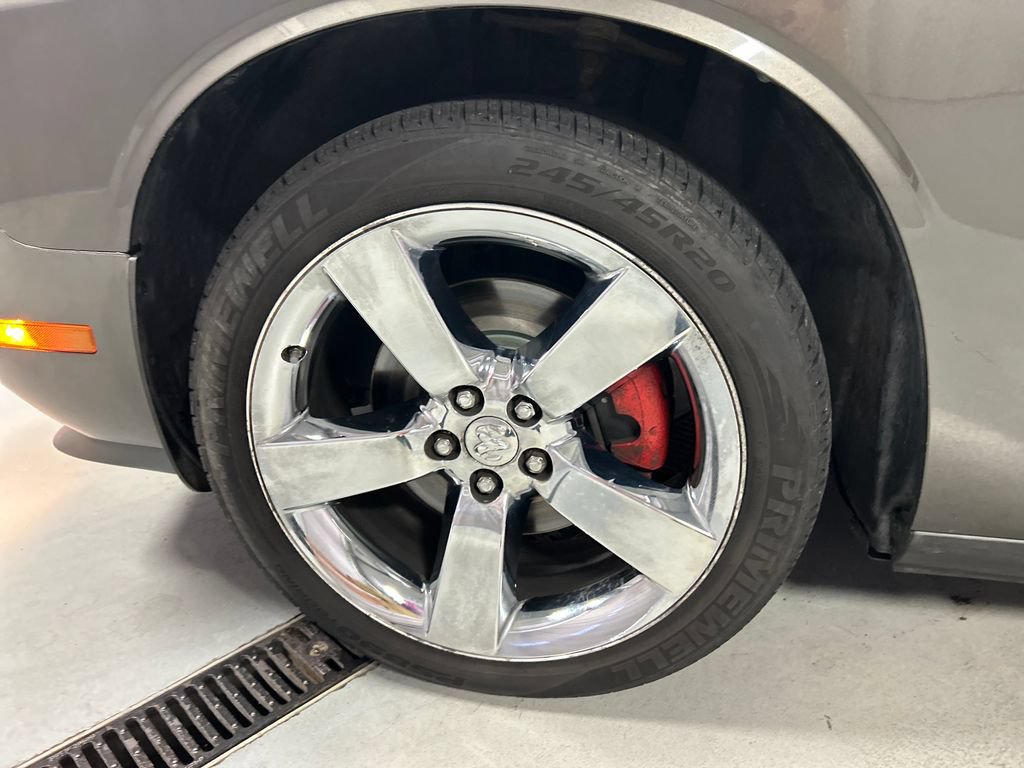 Used 2009 Dodge Challenger R/T RWD image 9