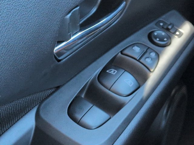 Certified 2024 Nissan Kicks SV w/ Interior Electronics Package FWD image 22