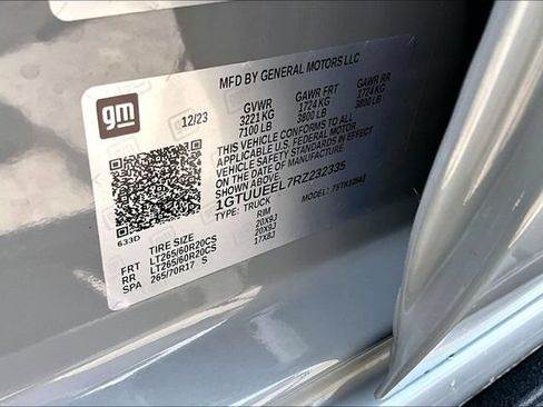 Used 2024 GMC Sierra 1500 AT4 w/ Technology Package AWD/4WD image 20