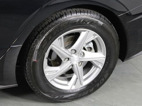 Used 2020 Hyundai Sonata SE w/ Cargo Package image 11