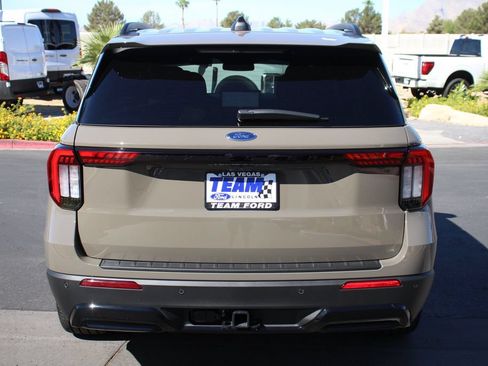 Certified 2026 Ford Explorer ST-Line w/ ST-Line Street Pack RWD image 7