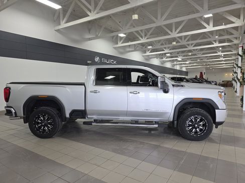 Used 2022 GMC Sierra 3500 Denali w/ Denali Ultimate Package image 6