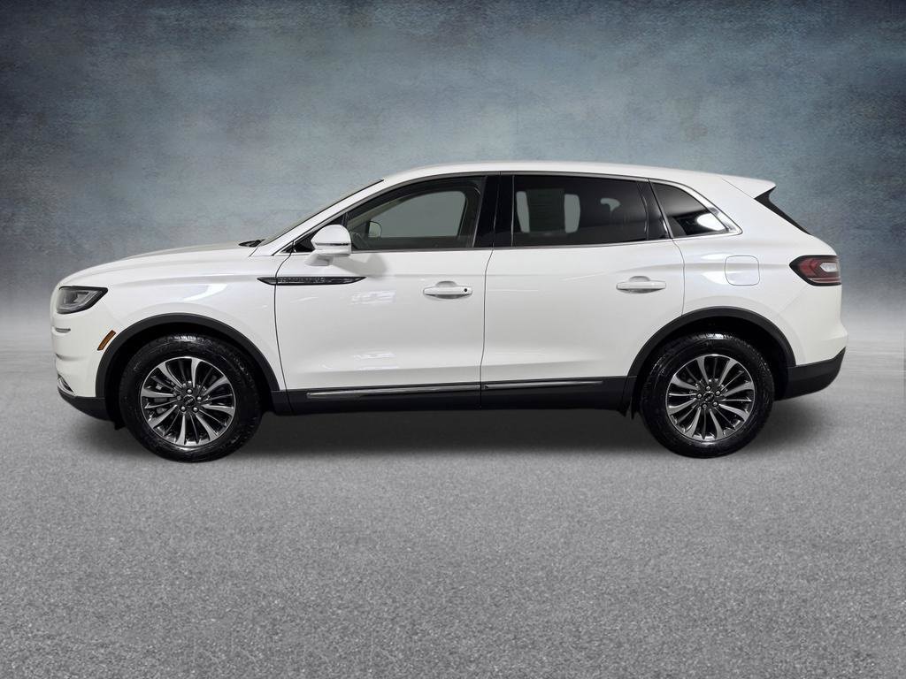Used 2023 Lincoln Nautilus AWD w/ Premium Package image 4